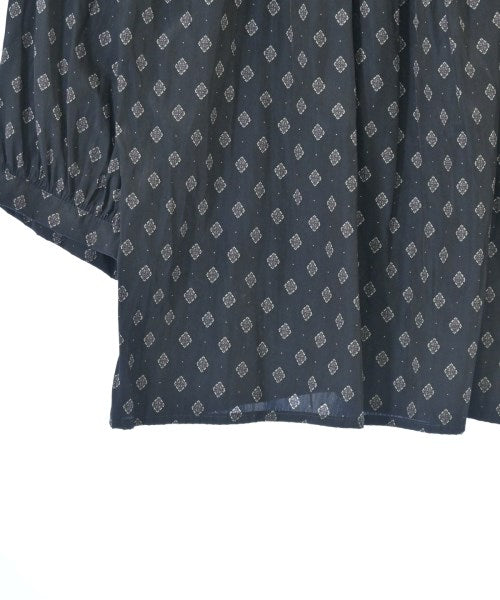 UNTITLED เสื้อสตรี