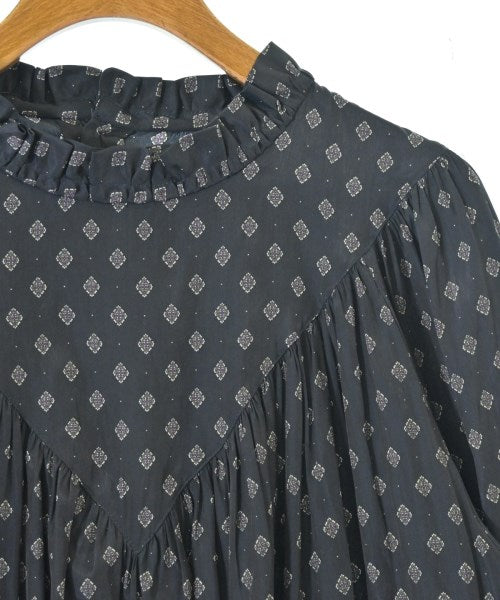 UNTITLED เสื้อสตรี