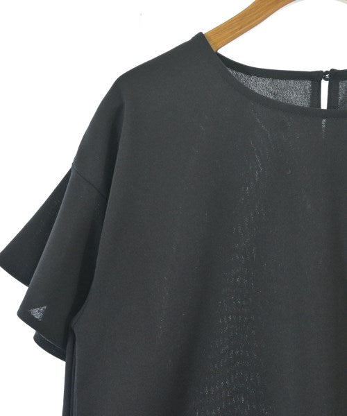 UNTITLED เสื้อสตรี