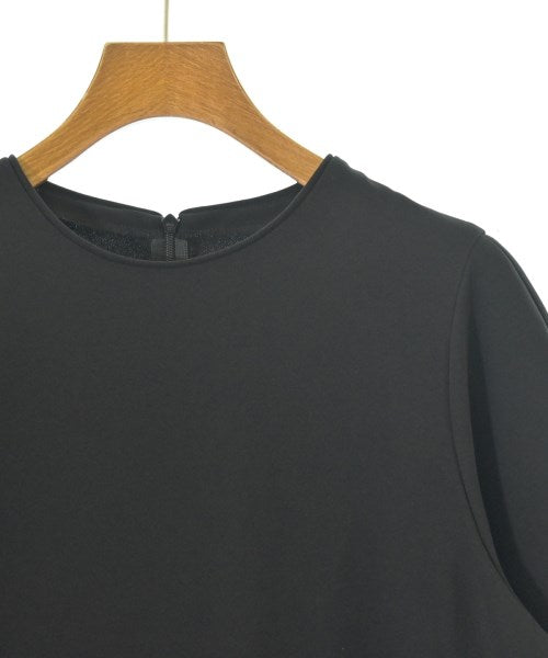 UNTITLED เสื้อสตรี