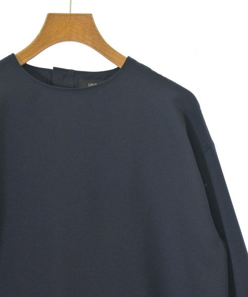 UNTITLED เสื้อสตรี