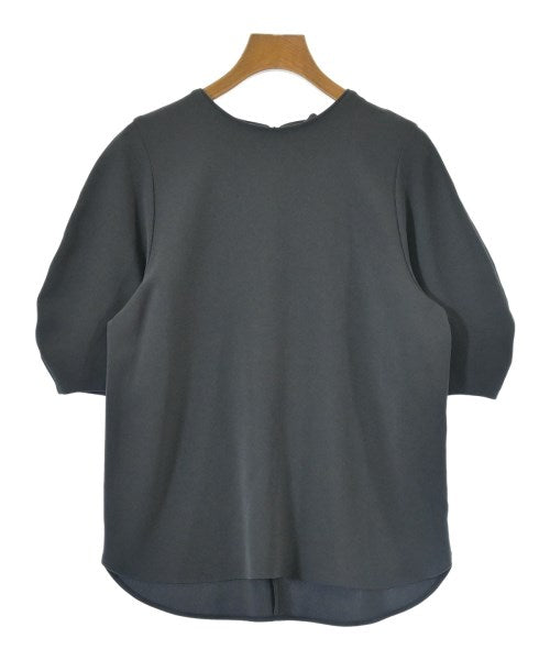 UNTITLED เสื้อสตรี