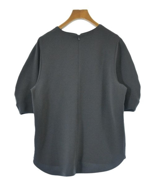 UNTITLED เสื้อสตรี