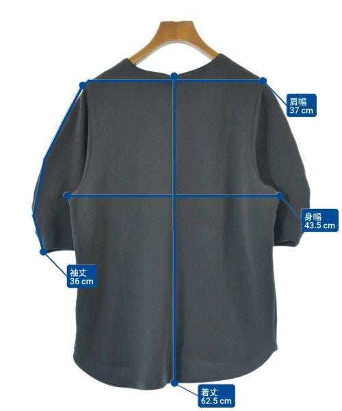 UNTITLED เสื้อสตรี