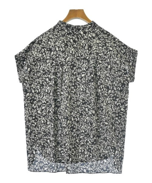 UNTITLED เสื้อสตรี