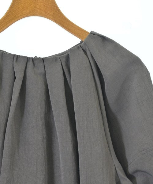 UNTITLED เสื้อสตรี