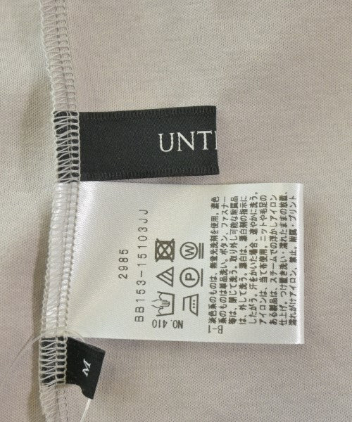 UNTITLED เสื้อยืด/เสื้อท็อปส์