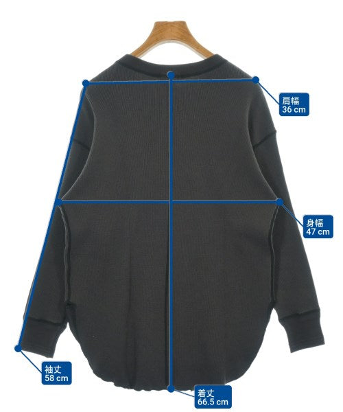 UNTITLED เสื้อยืด/เสื้อท็อปส์