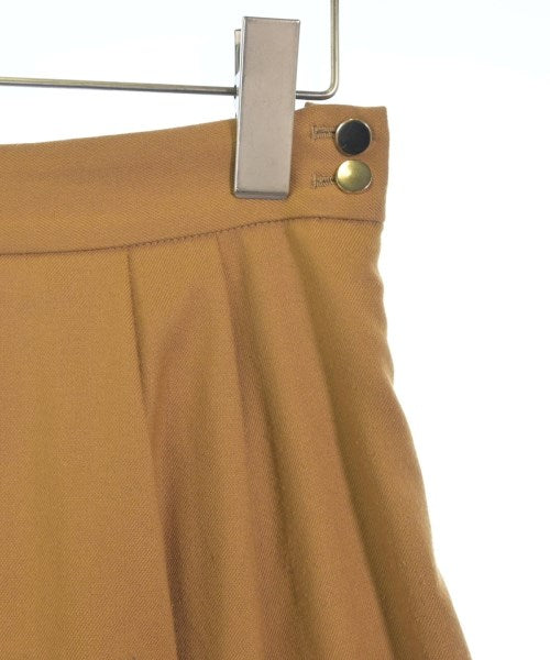 UNTITLED กระโปรงยาวถึงเข่า