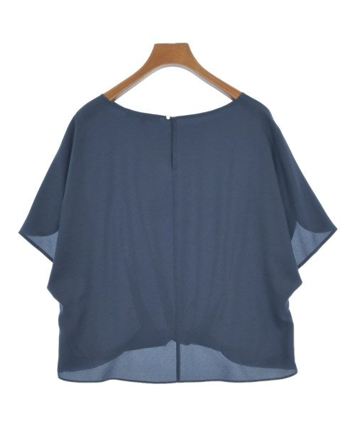 UNTITLED เสื้อสตรี