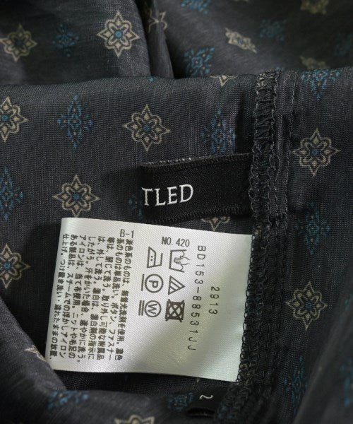 UNTITLED เสื้อสตรี