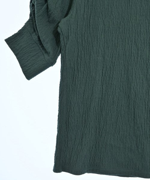 UNTITLED เสื้อยืด/เสื้อท็อปส์
