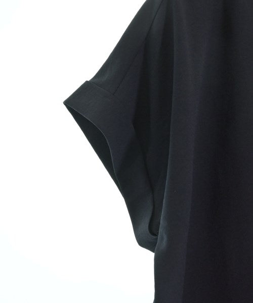 UNTITLED เสื้อสตรี