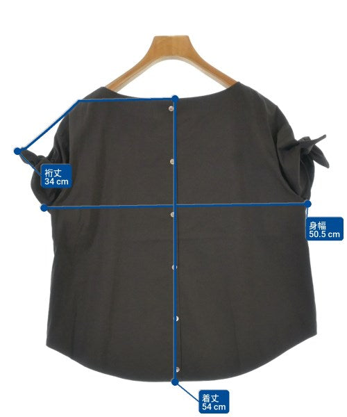 UNTITLED เสื้อสตรี