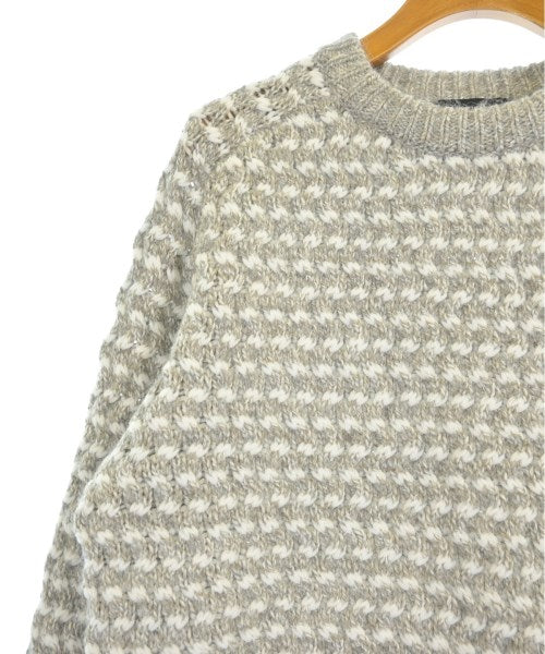 UNTITLED เสื้อกันหนาว