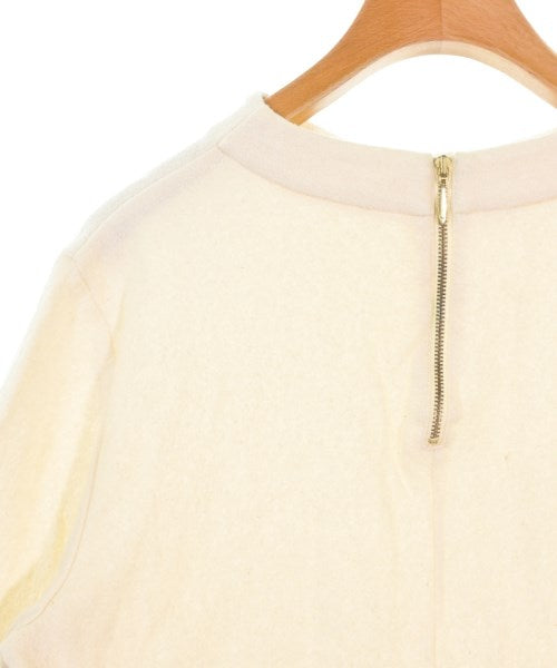 UNTITLED เสื้อยืด/เสื้อท็อปส์