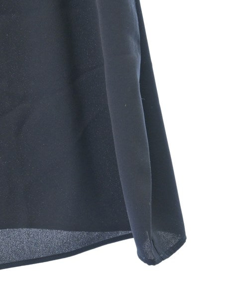 UNTITLED เสื้อสตรี