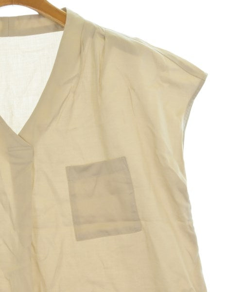 UNTITLED เสื้อสตรี