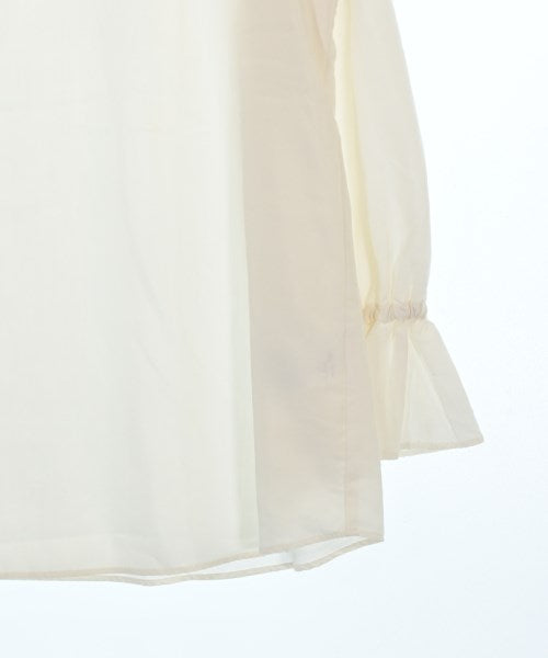 UNTITLED เสื้อสตรี