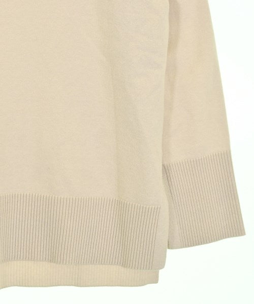 UNTITLED เสื้อกันหนาว
