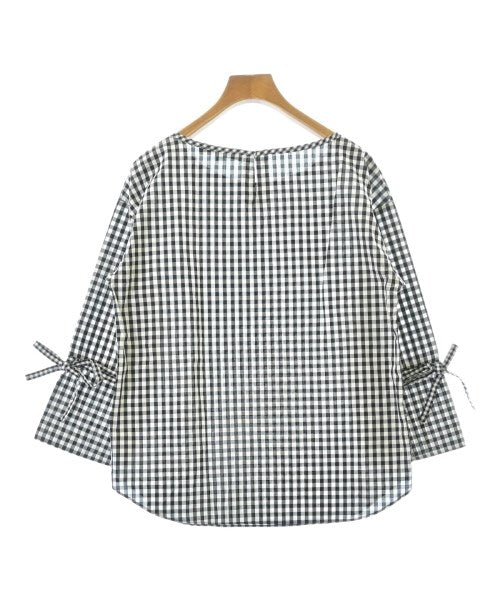 UNTITLED เสื้อสตรี