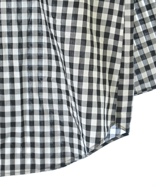 UNTITLED เสื้อสตรี
