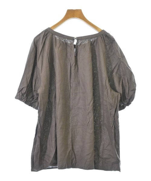 UNTITLED เสื้อสตรี