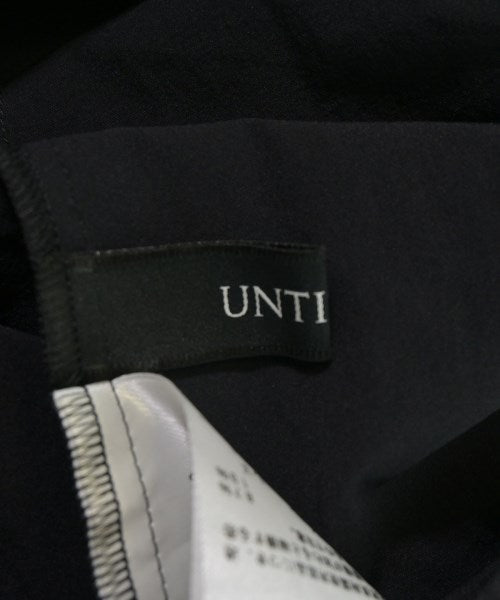 UNTITLED เสื้อสตรี