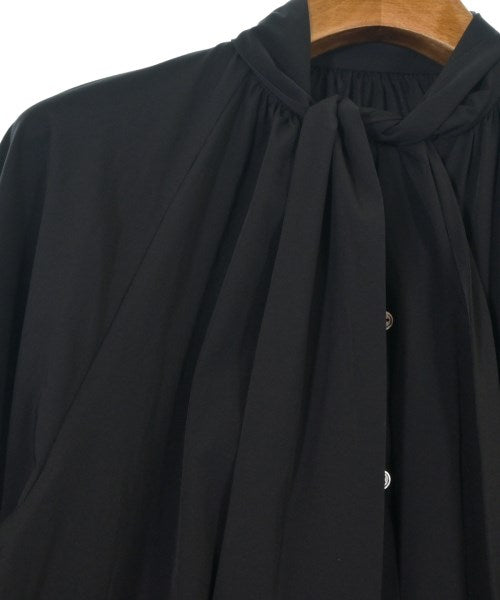 UNTITLED เสื้อสตรี