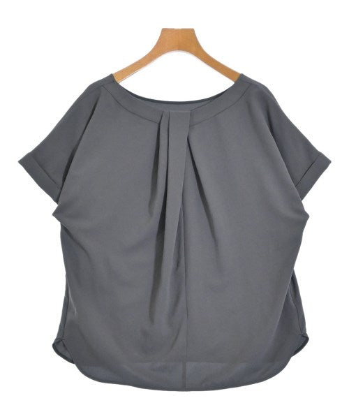 UNTITLED เสื้อสตรี