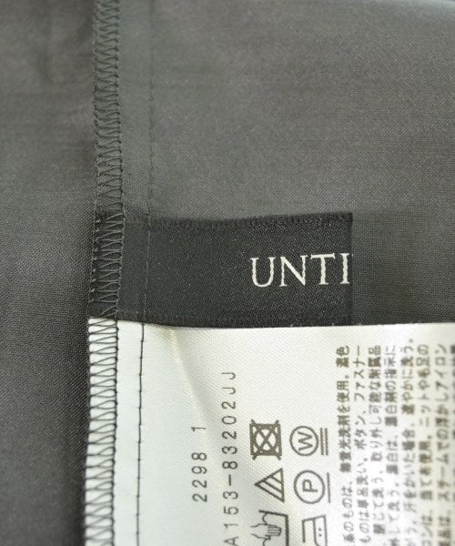 UNTITLED เสื้อสตรี