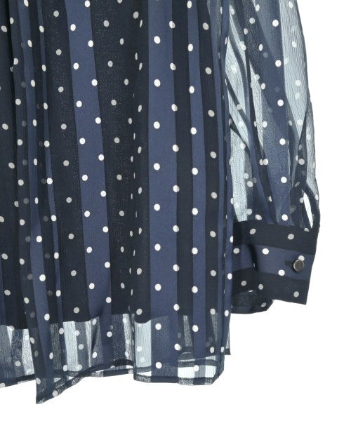 UNTITLED เสื้อสตรี