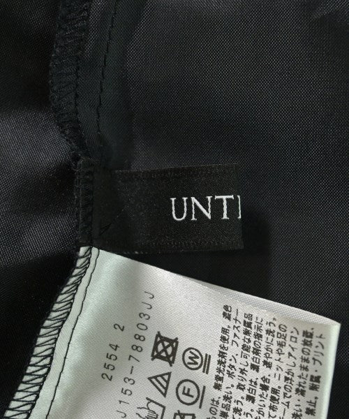 UNTITLED กระโปรงยาวถึงเข่า