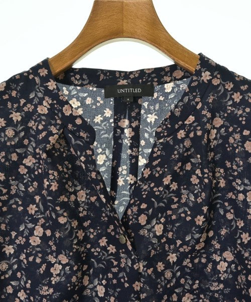 UNTITLED เสื้อสตรี
