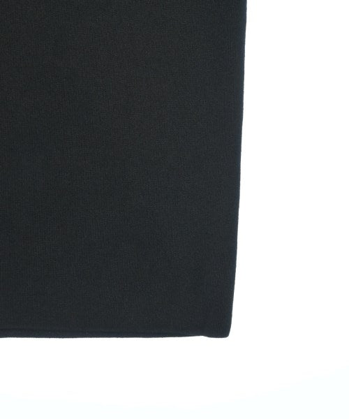 UNTITLED เสื้อกันหนาว