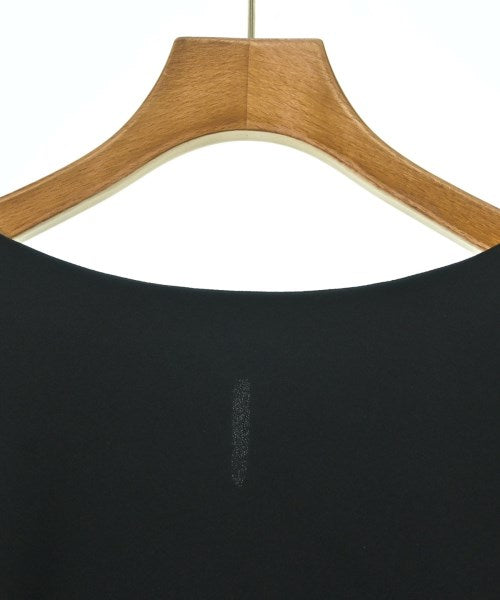 UNTITLED เสื้อสตรี