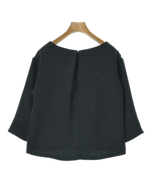 UNTITLED เสื้อสตรี