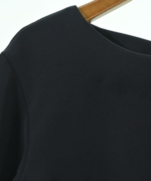 UNTITLED เสื้อสตรี