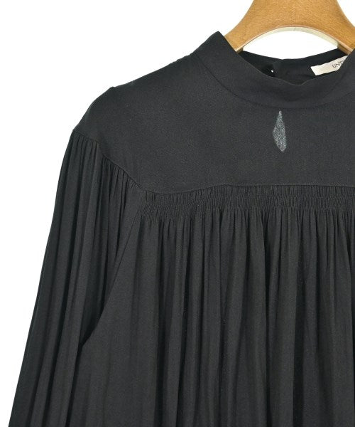 UNTITLED เสื้อสตรี