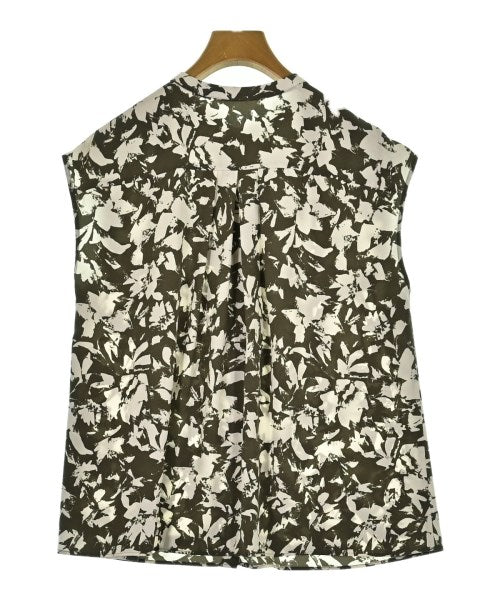 UNTITLED เสื้อลำลอง