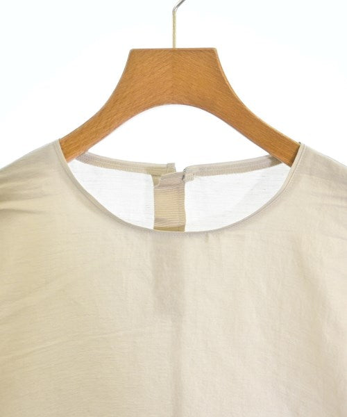 UNTITLED เสื้อสตรี