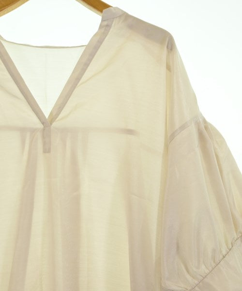 UNTITLED เสื้อสตรี