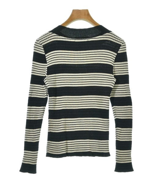 UNTITLED เสื้อกันหนาว