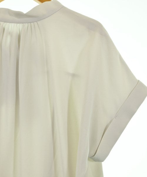 UNTITLED เสื้อสตรี