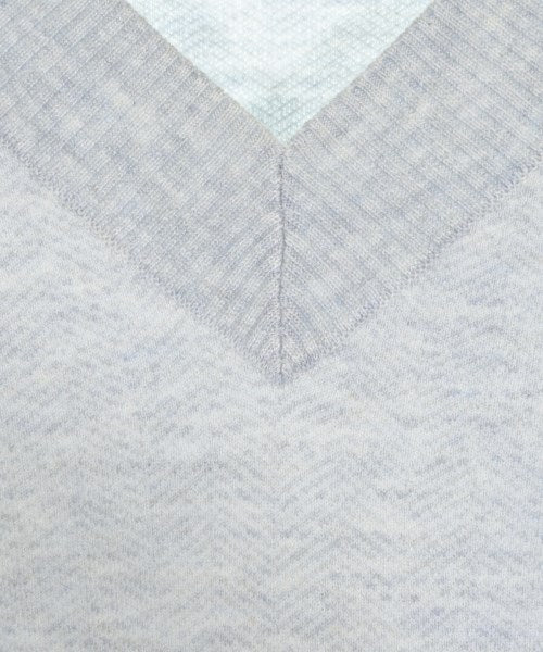 UNTITLED เสื้อกันหนาว