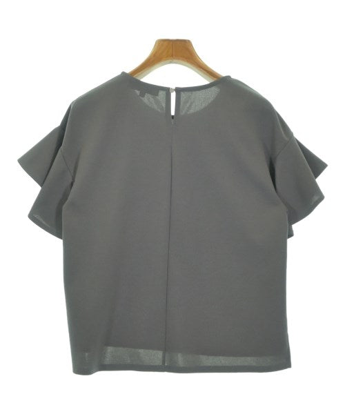 UNTITLED เสื้อยืด/เสื้อท็อปส์