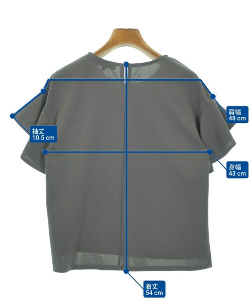 UNTITLED เสื้อยืด/เสื้อท็อปส์