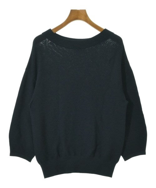 UNTITLED เสื้อกันหนาว