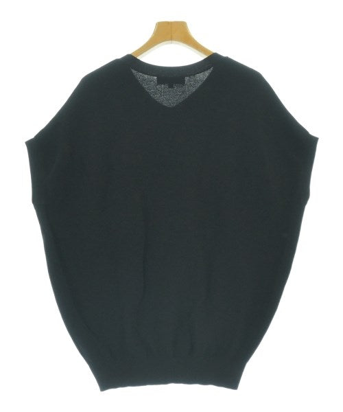 UNTITLED เสื้อกั๊ก