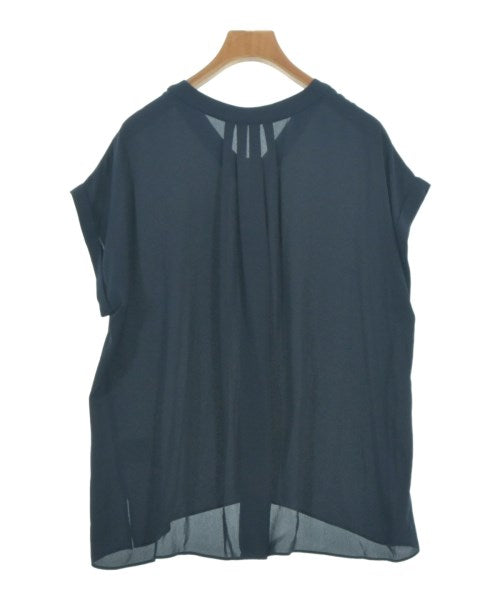 UNTITLED เสื้อสตรี
